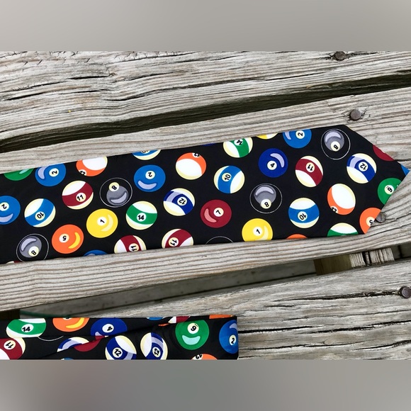 ADDICTION Mens Black Pool Ball Dress Tie Pool Hall 8 Ball Sporty Tie - Picture 4 of 7